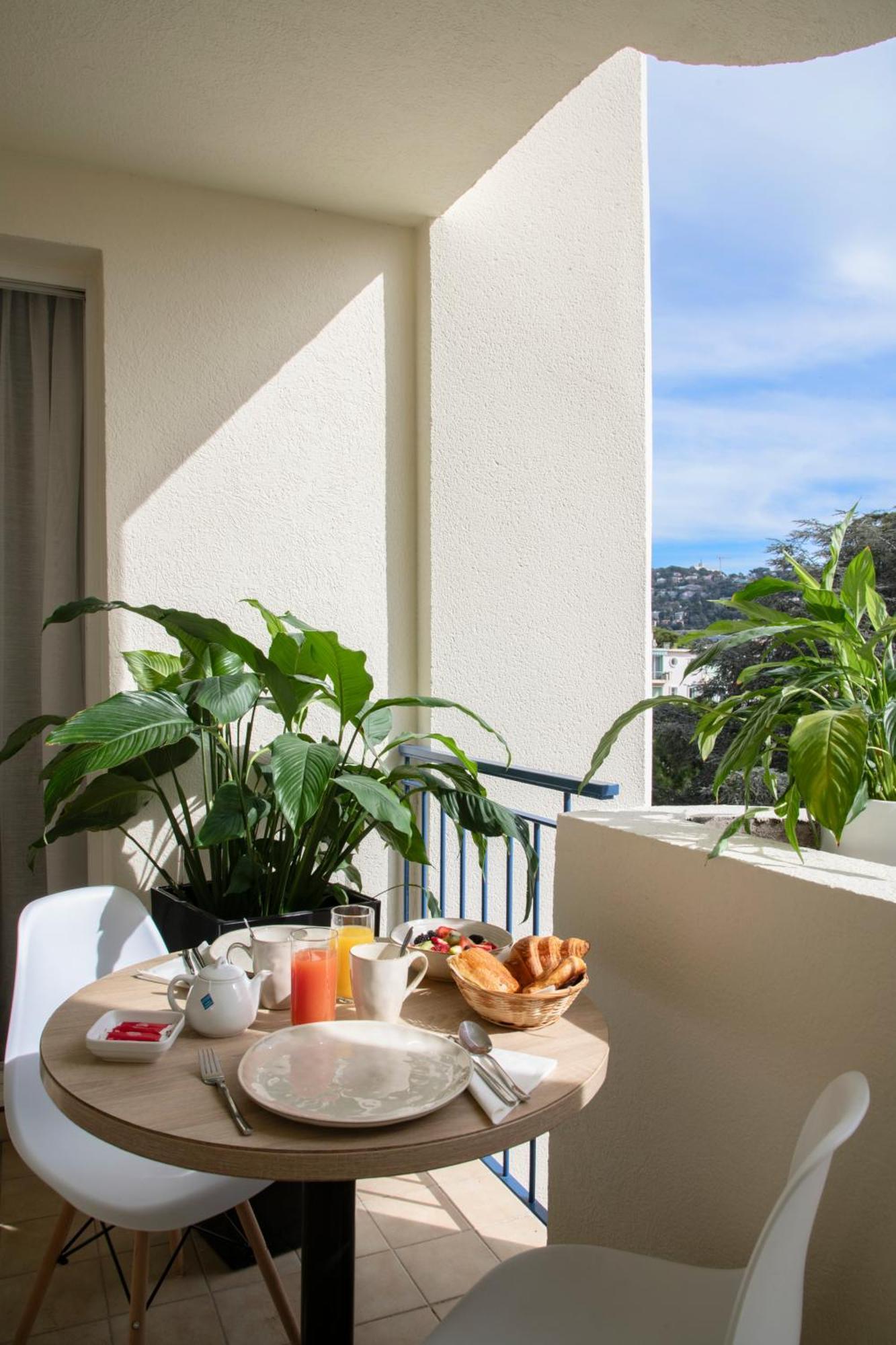 Hotel Amarante Cannes Exterior foto